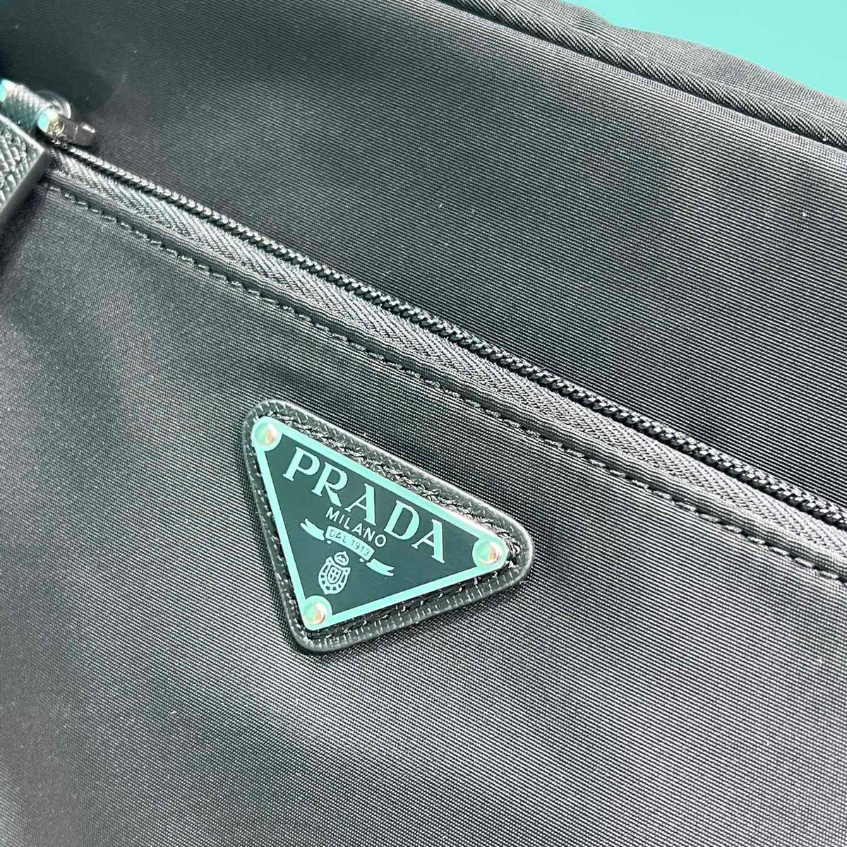 PD RE-NYLON SHOULDER BAG
