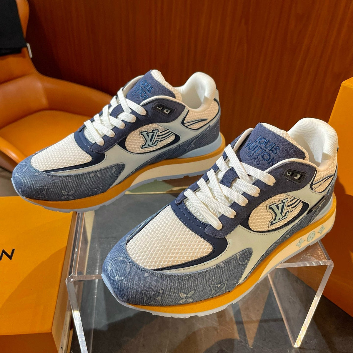LOU TRAINERS
