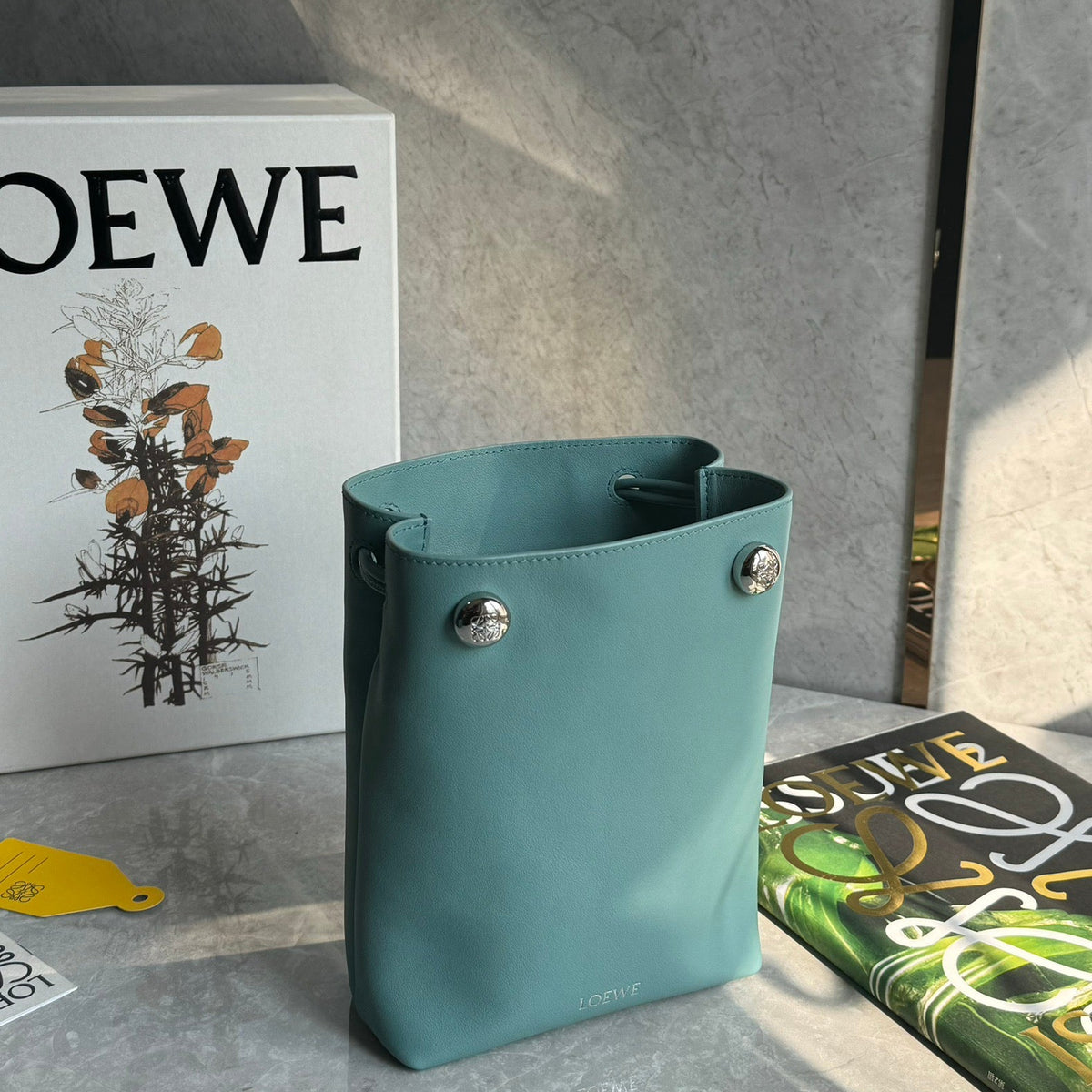 LOEW PEBBLE POUCH