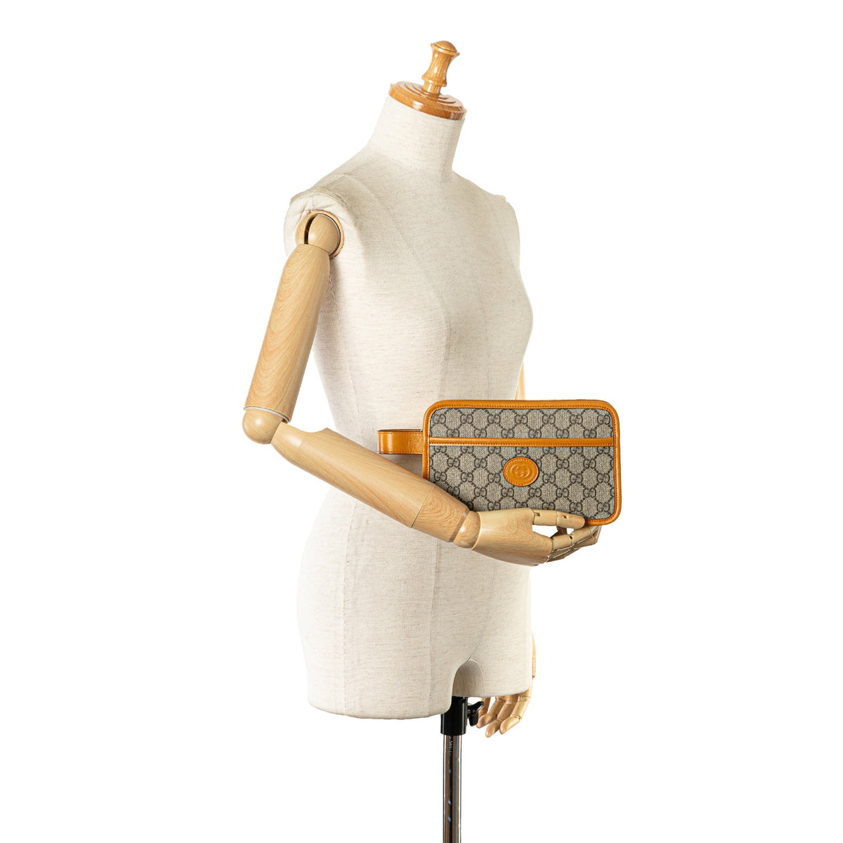 GUCCI GG Supreme Interlocking G Clutch Clutch Bag