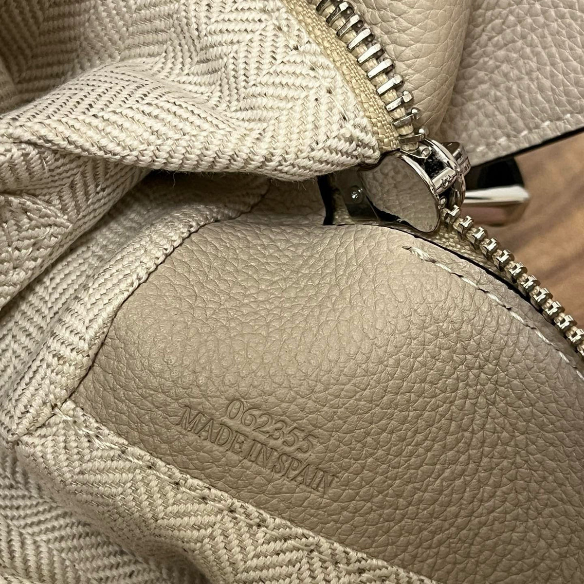 LOEW SMALL PUZZLE BAG
