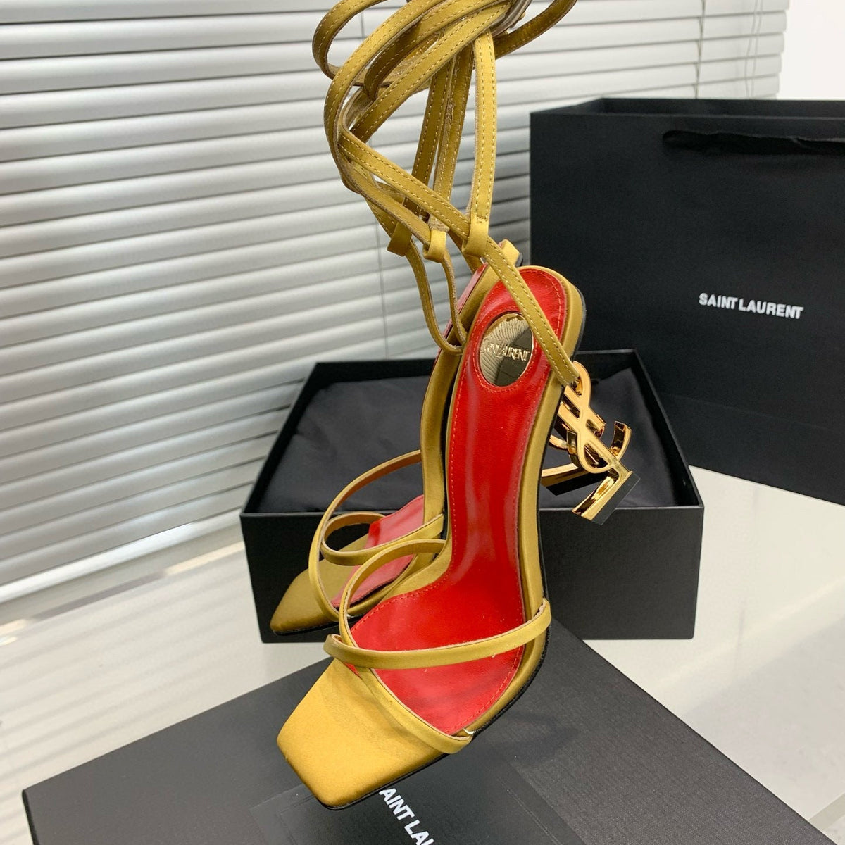 SL HEELS