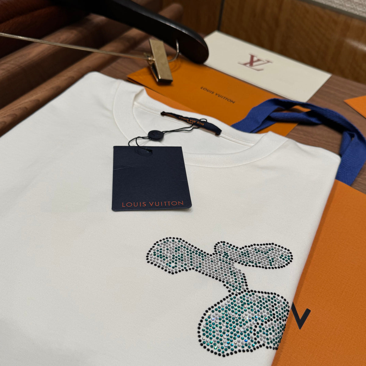 LOU T-SHIRT