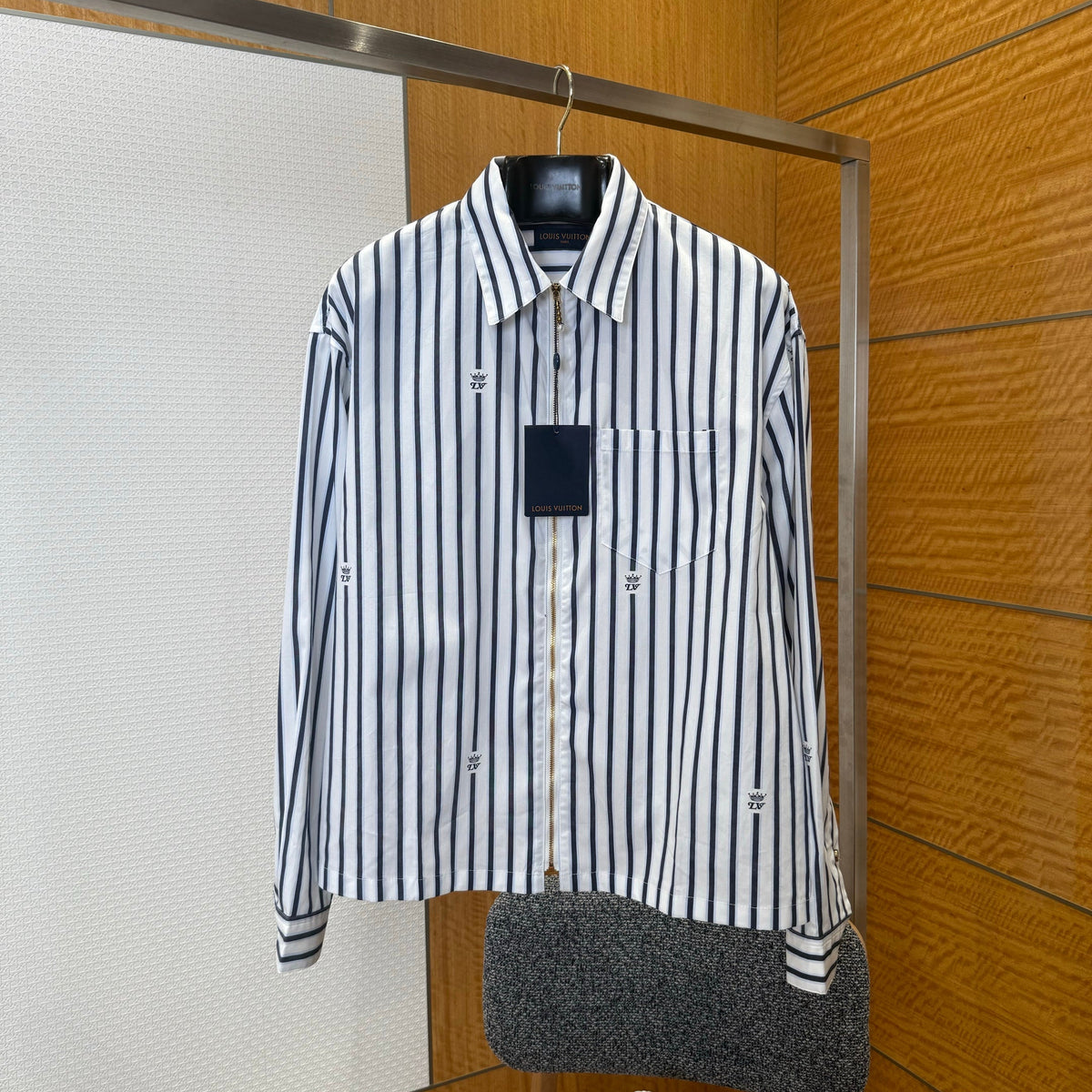 LOU SHIRT