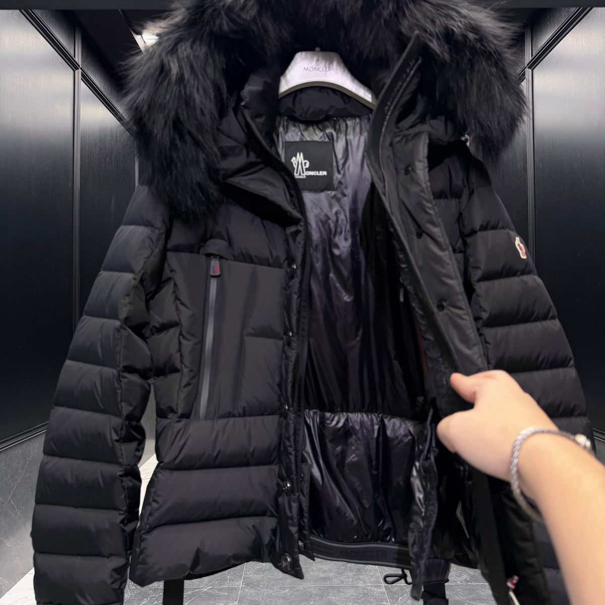 MONC BEVERLEY JACKET