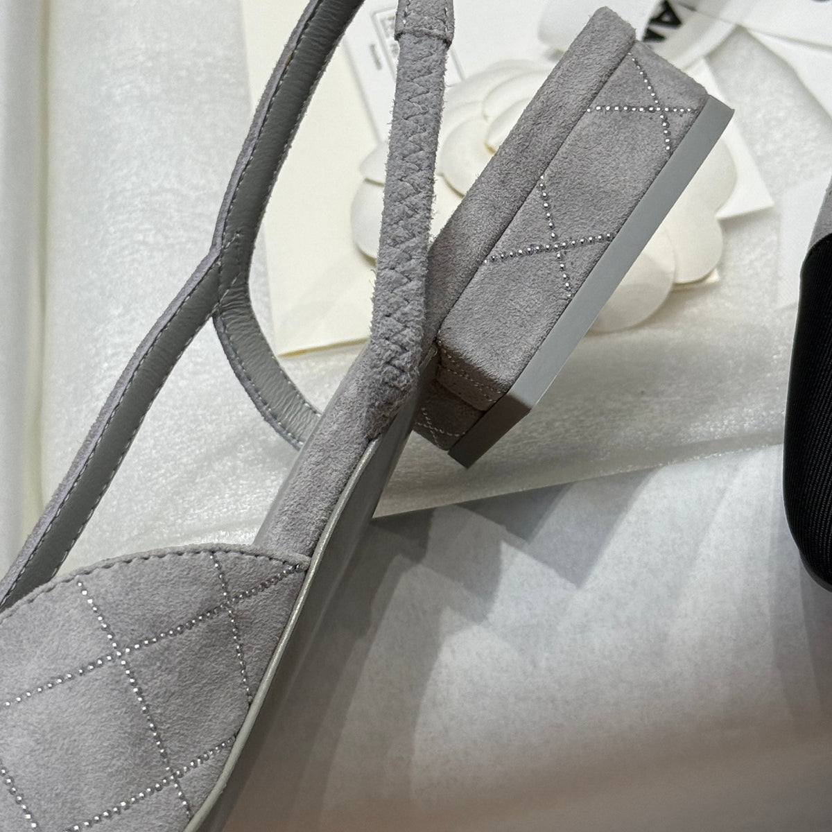 CC SLINGBACK PUMPS