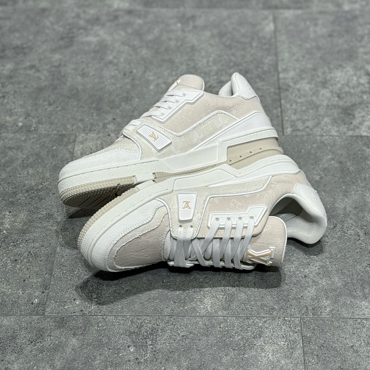 LOU TRAINERS