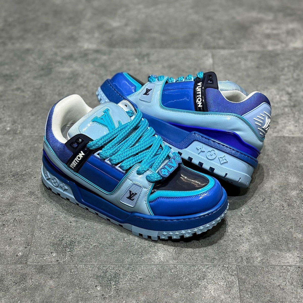 LOU TRAINERS