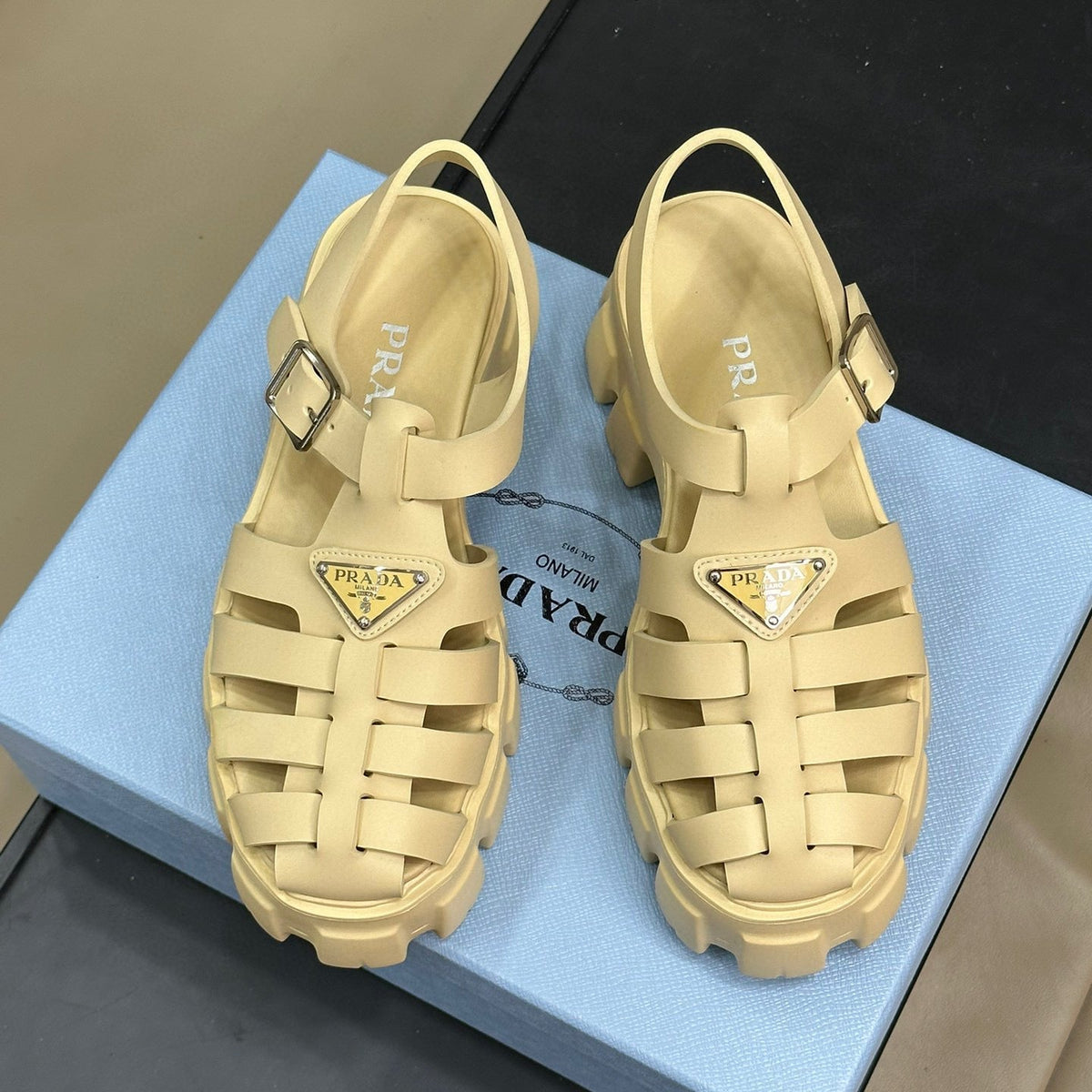 PD SANDALS