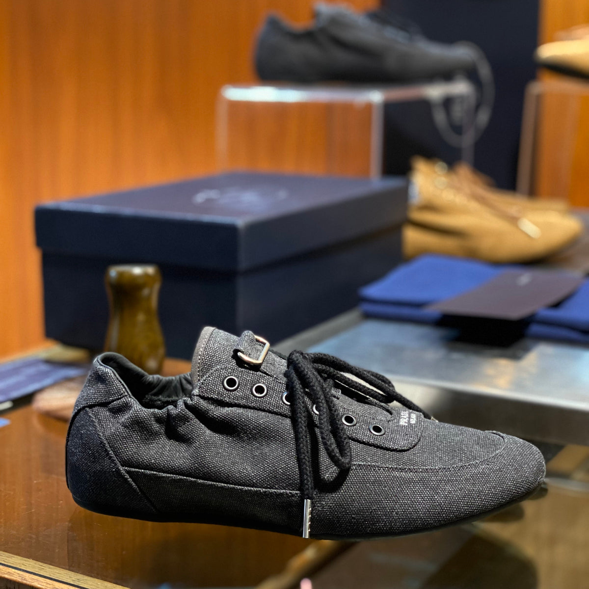 PD COLLAPSE SNEAKER