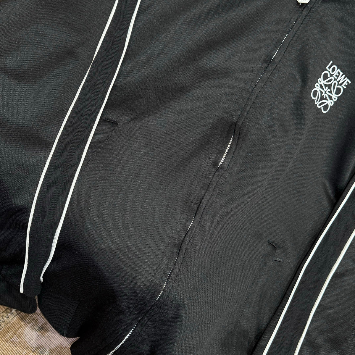 LOEW BOMBER