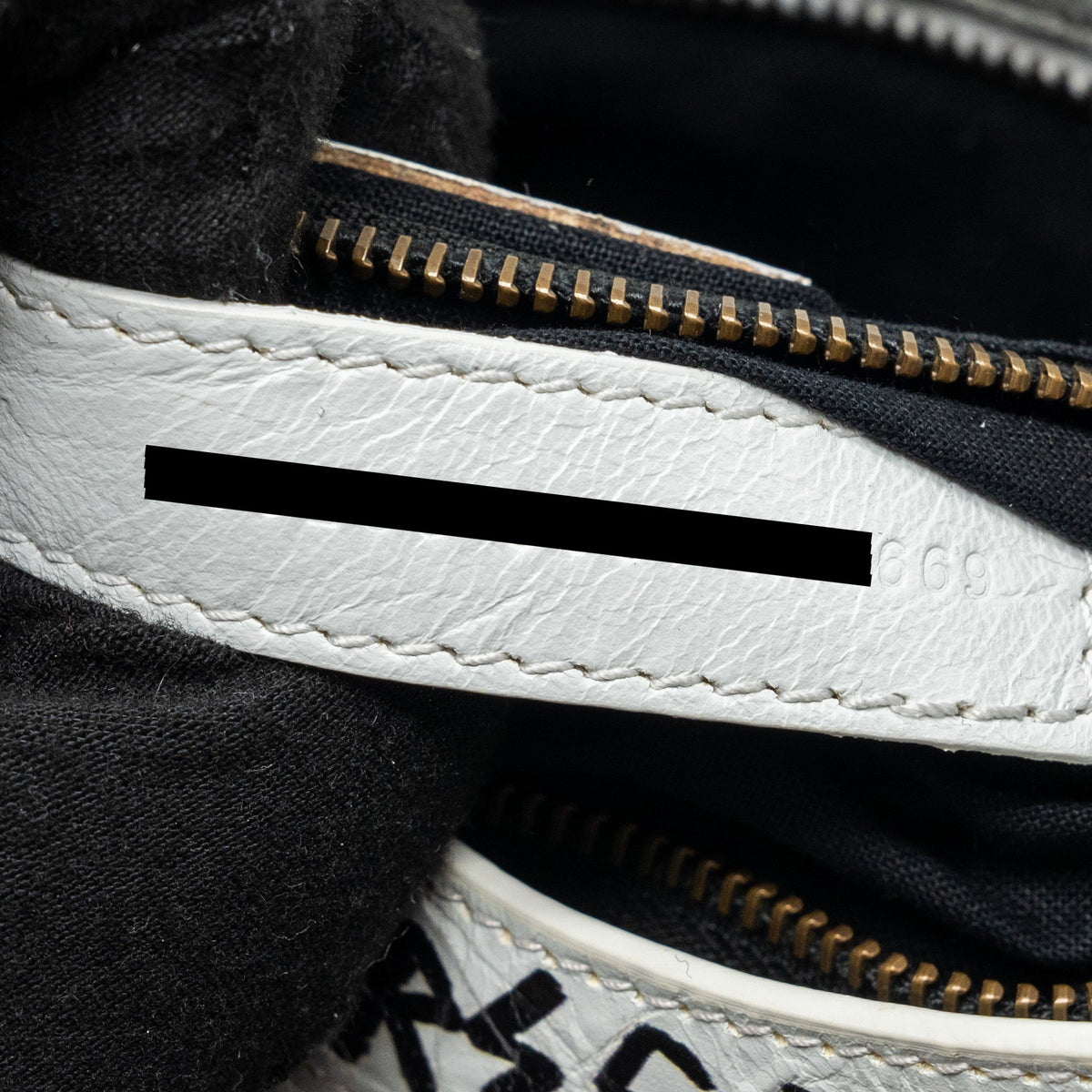 balenciaga City Graffiti Classic Studs bag leather white / pink/ black with black hardware