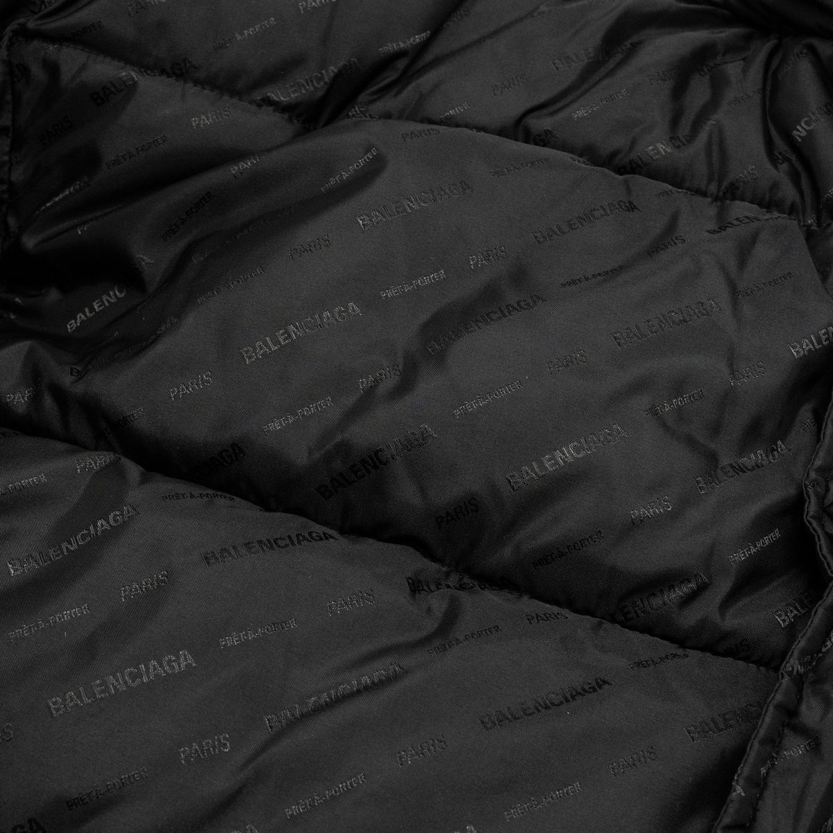 balenciaga size 44 oversized puffer jacket black