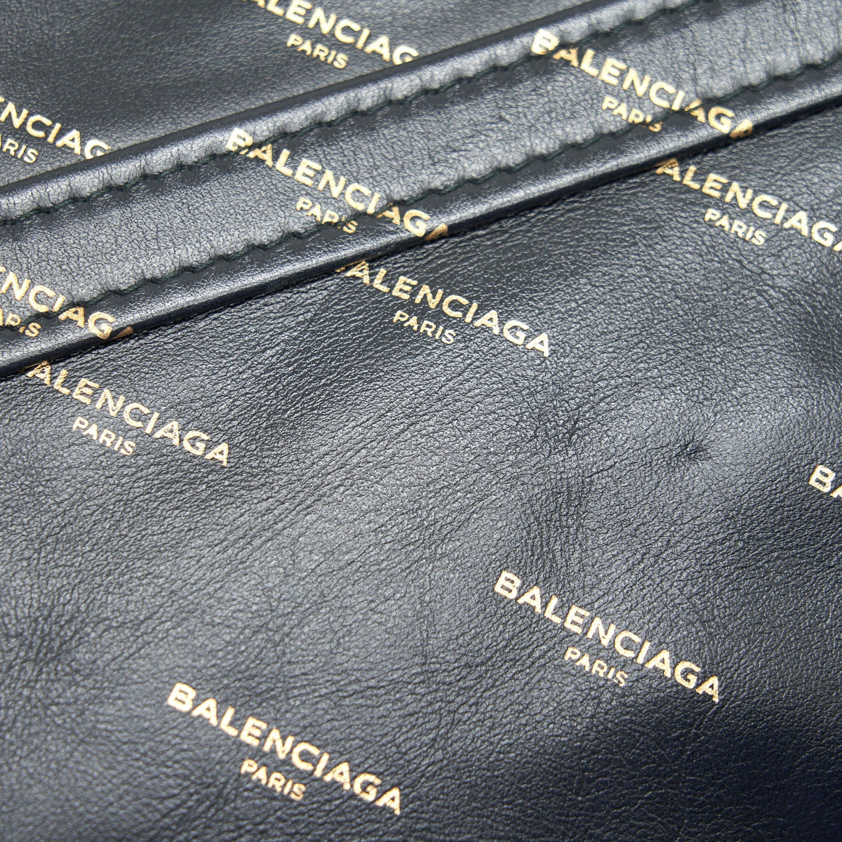 balenciaga Logo Printed Bazar Shopper M Leather Bag