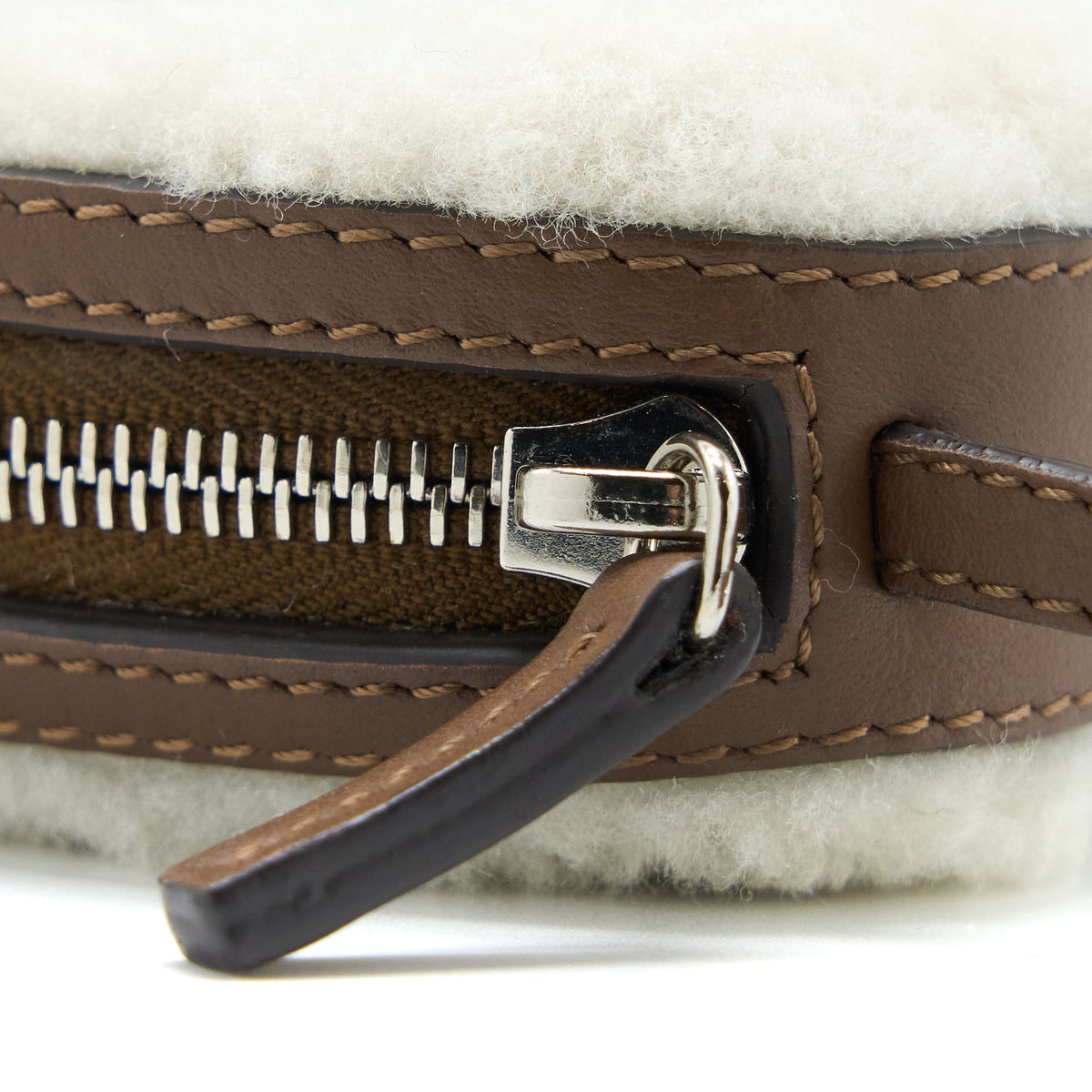 Top quality Fendi Zippy Colin Purse Bag Charm Shearling White/Brown SHW
