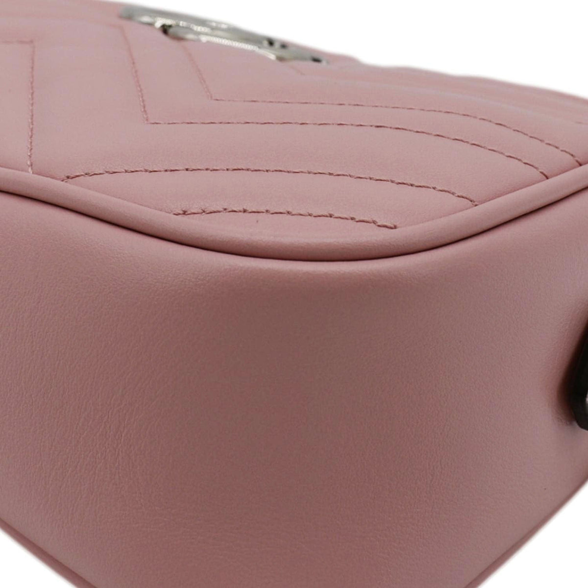 GUCCI GG Marmont Matelasse Leather Crossbody Bag Light Pink 447632