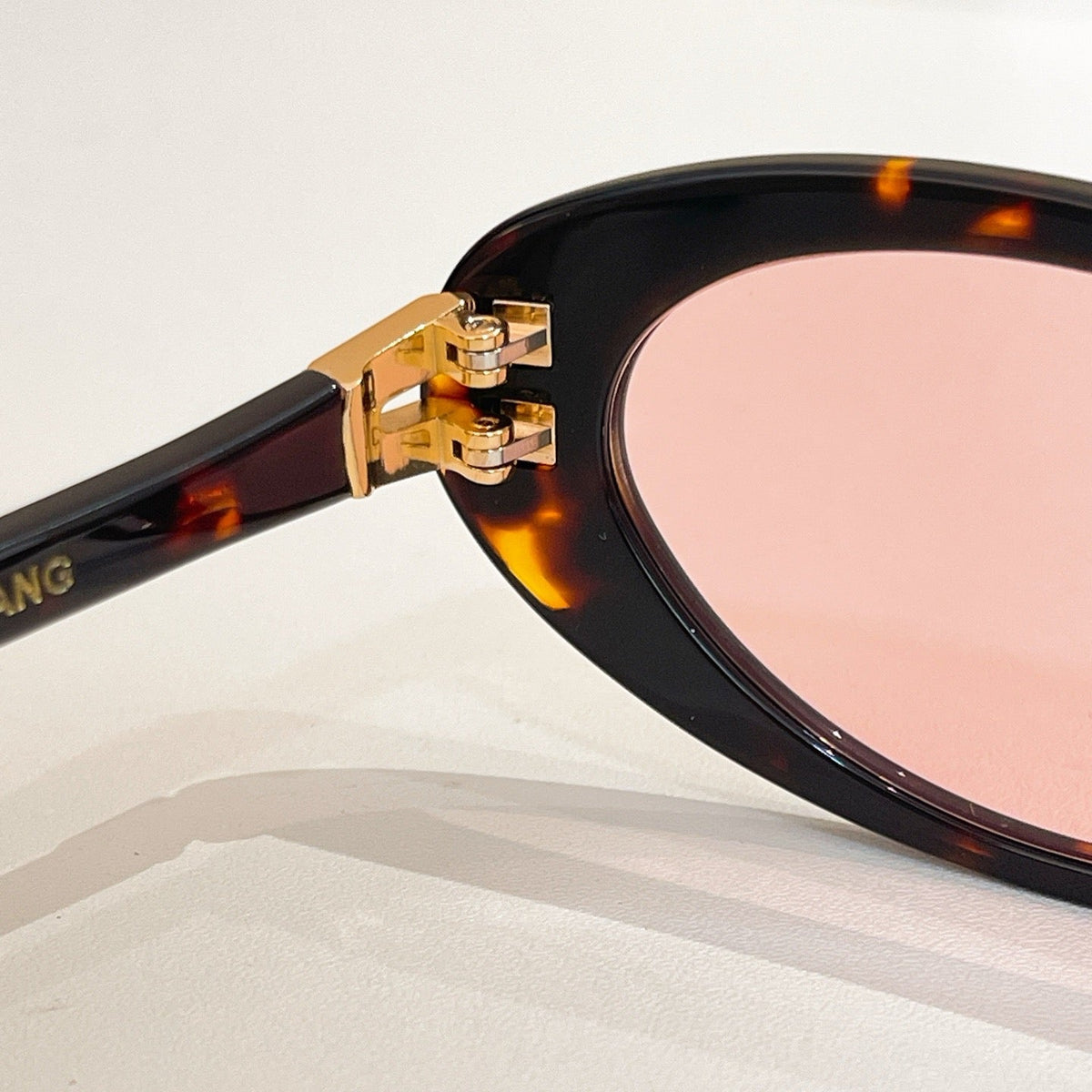 GENTLE M SUNGLASSES