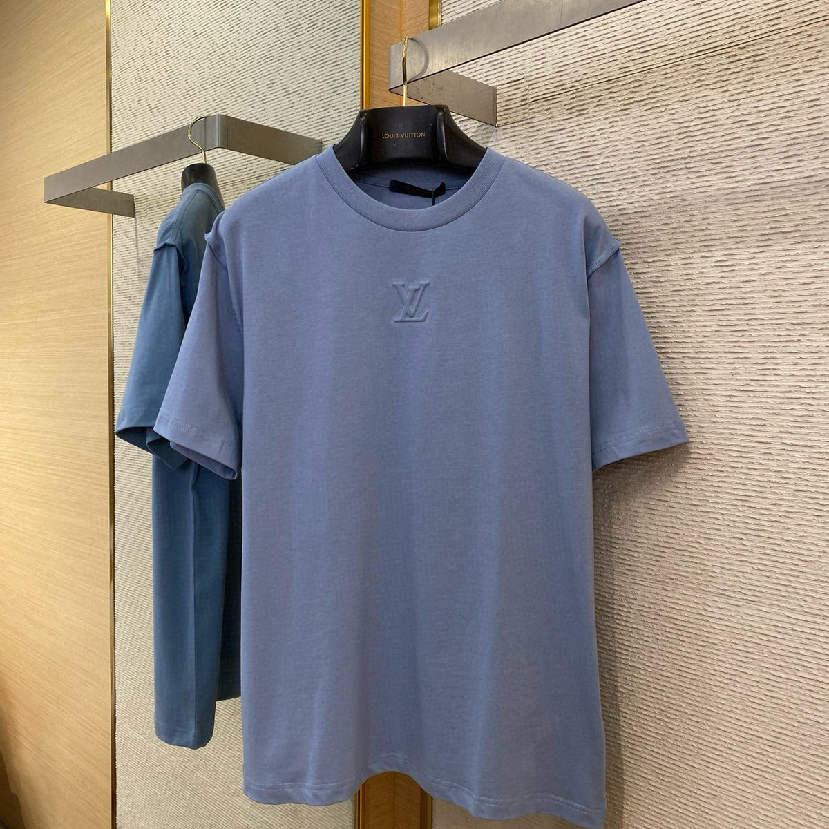 LOU T-SHIRT
