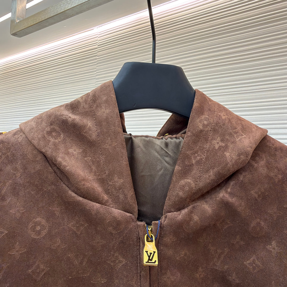 LOU JACKET