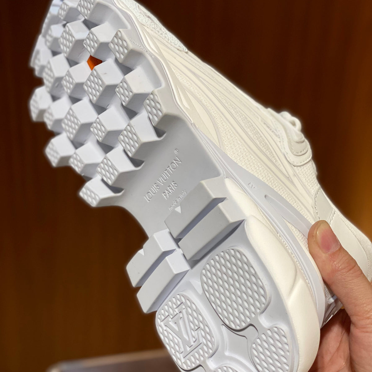 LOU SUMMIT SNEAKERS