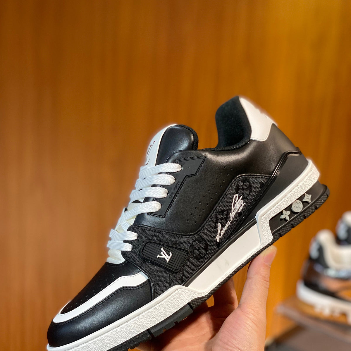 LOU TRAINERS