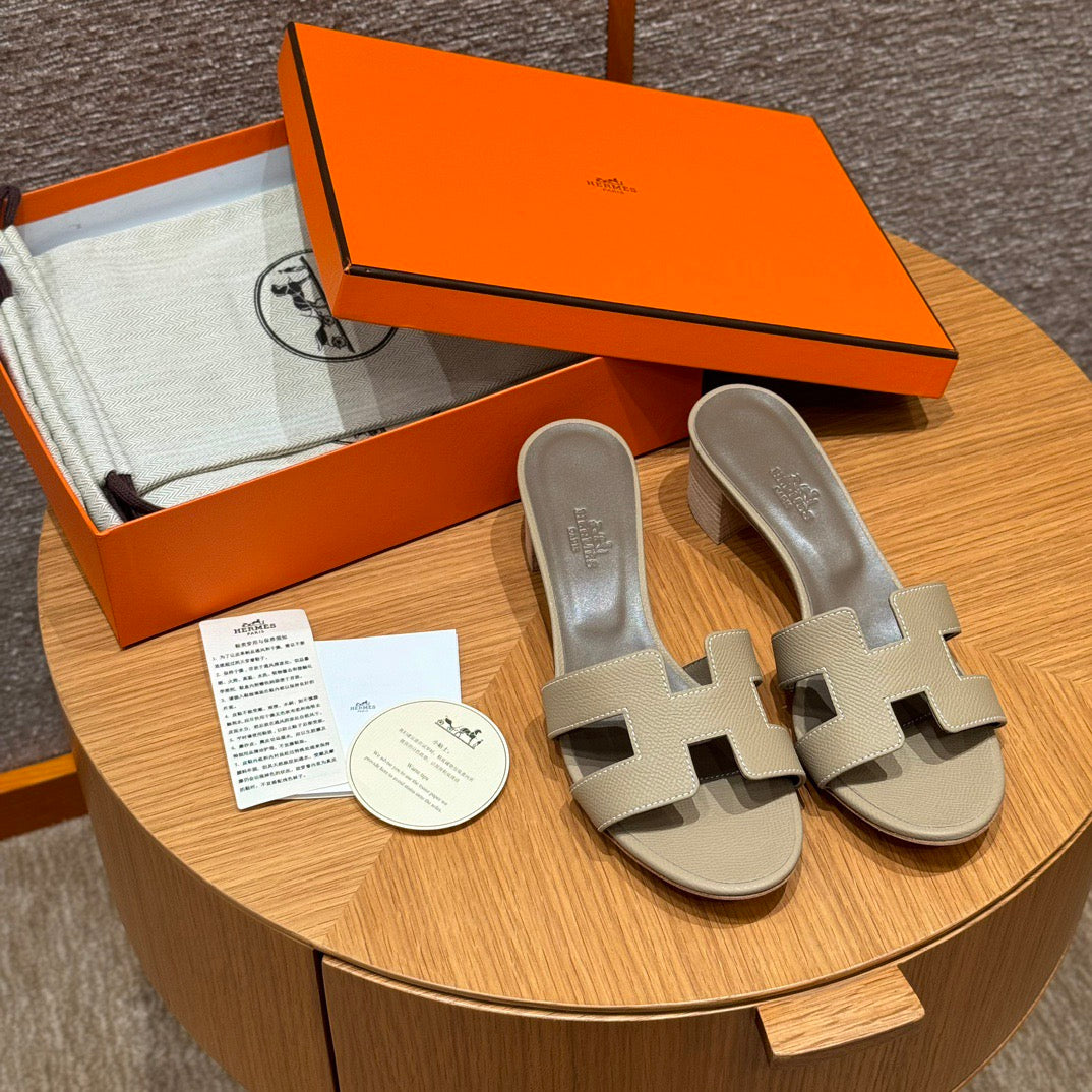 HERM OASIS SANDALS