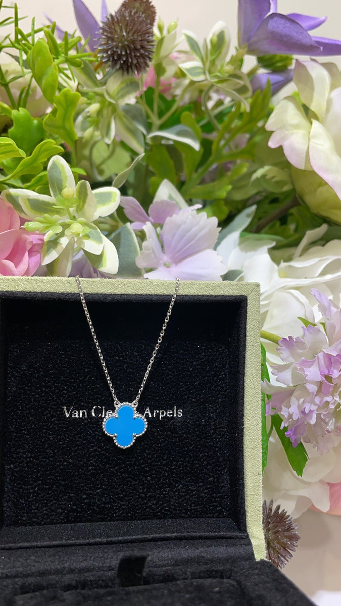 VAN C NECKLACE