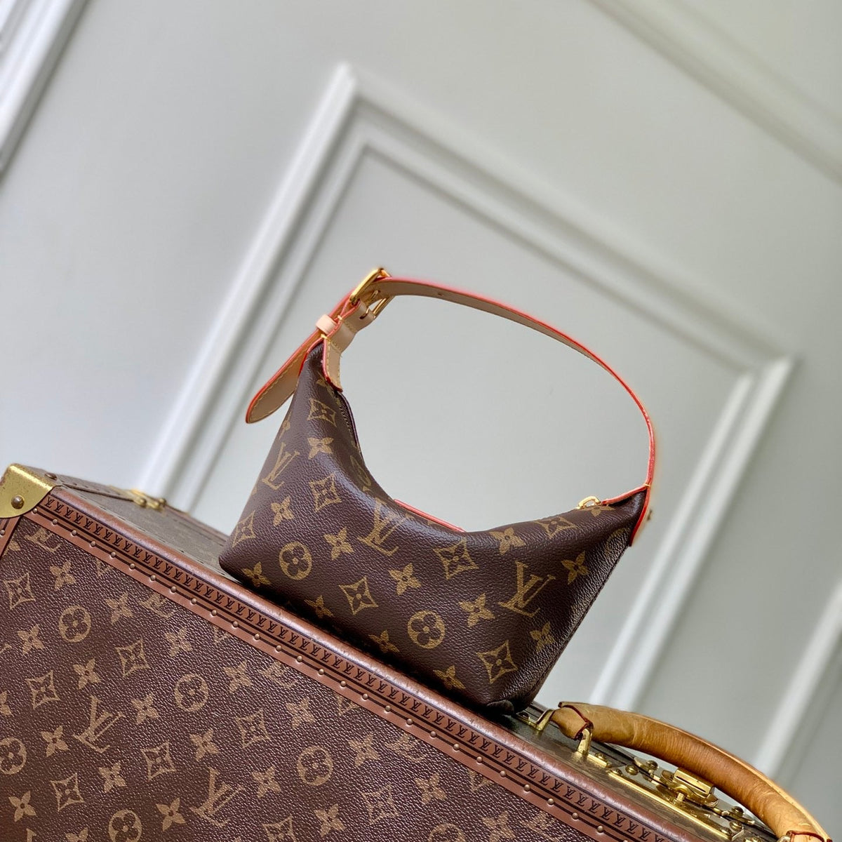 LOU POCHETTE HILLS BAG
