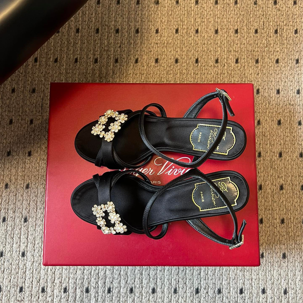 ROGER V HEELS