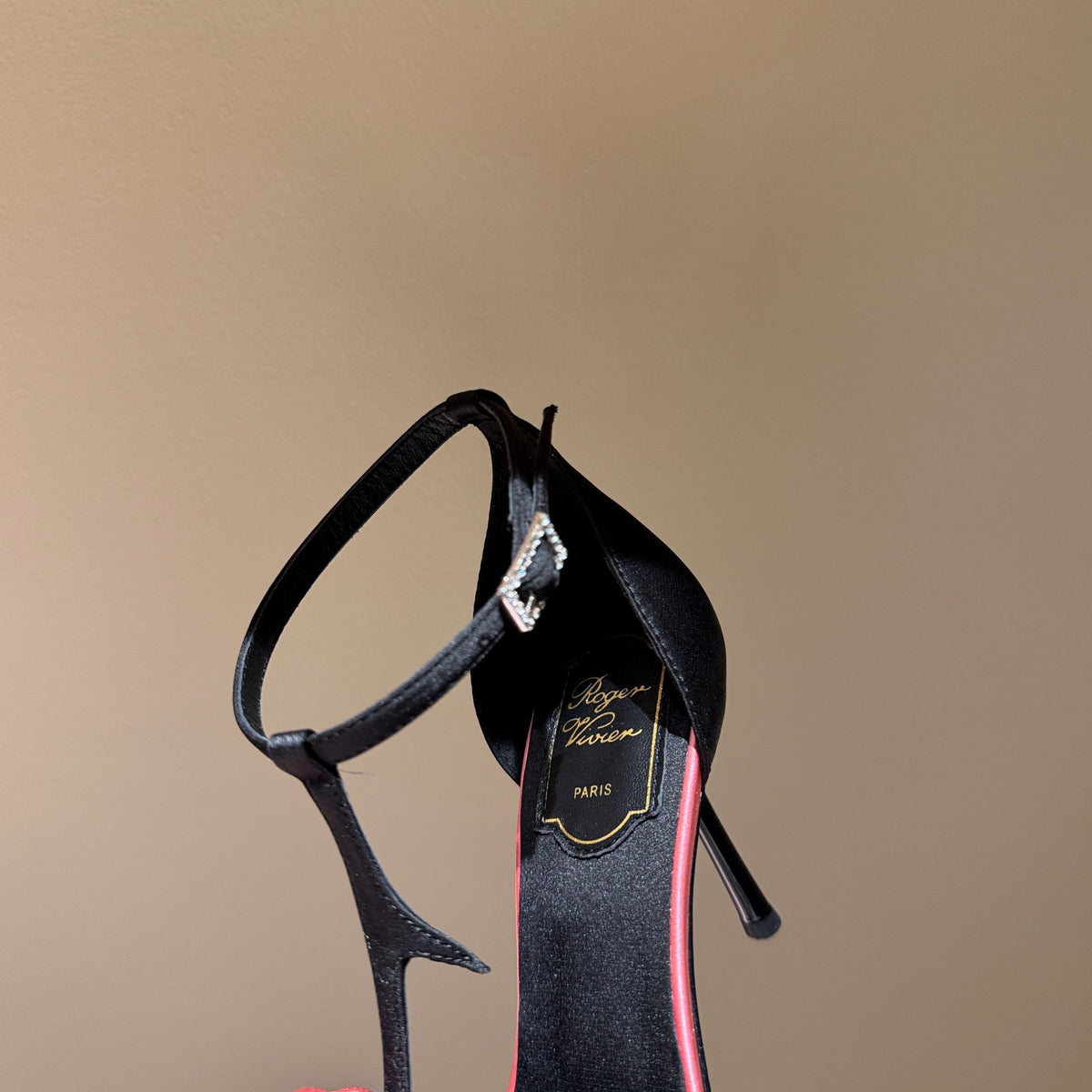ROGER V HEELS