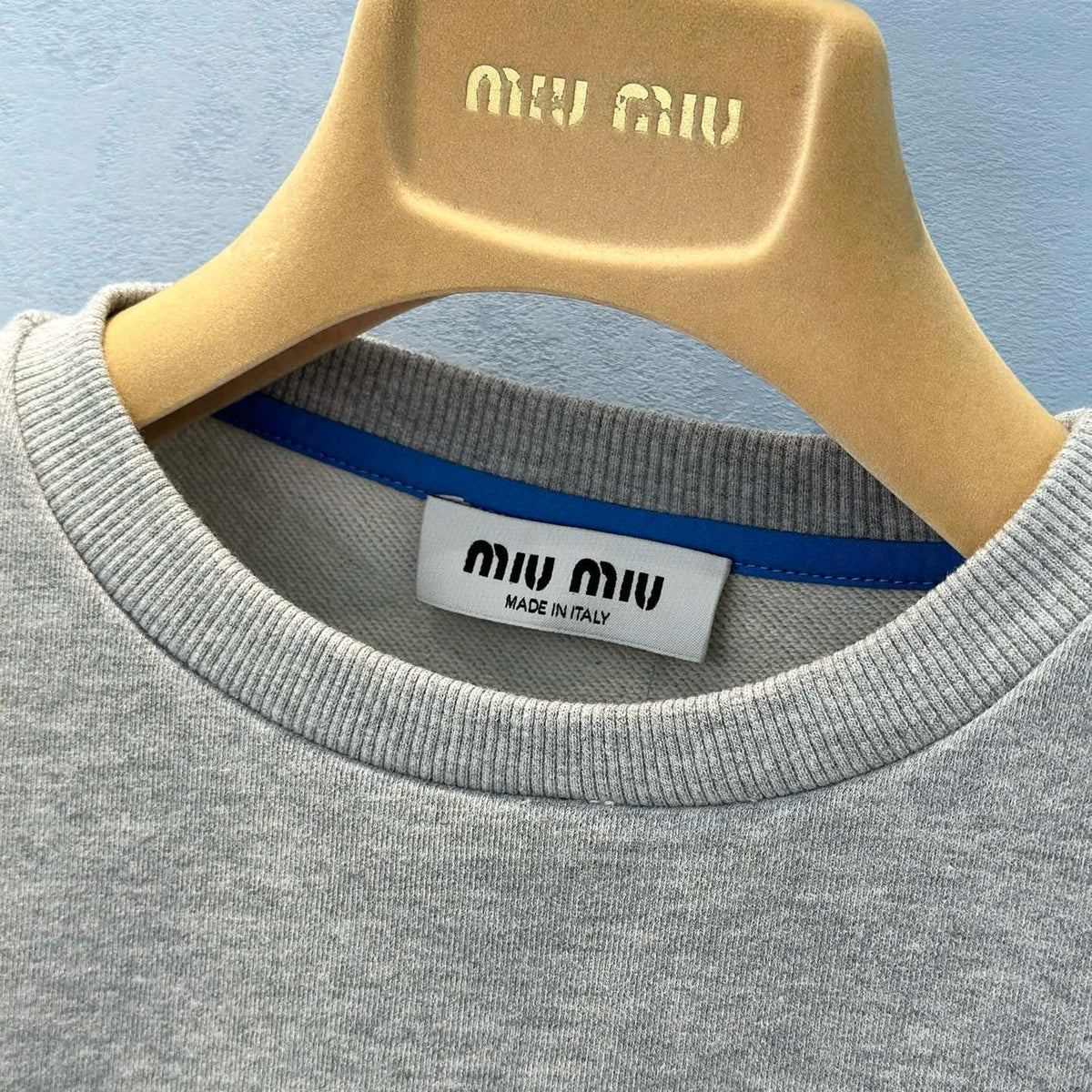 MIU M SWEATSHIRT