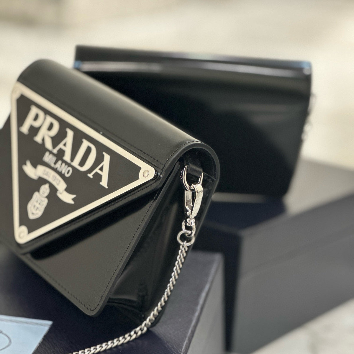PD TRIANGLE LOGO BUFFED SHOULDER BAG