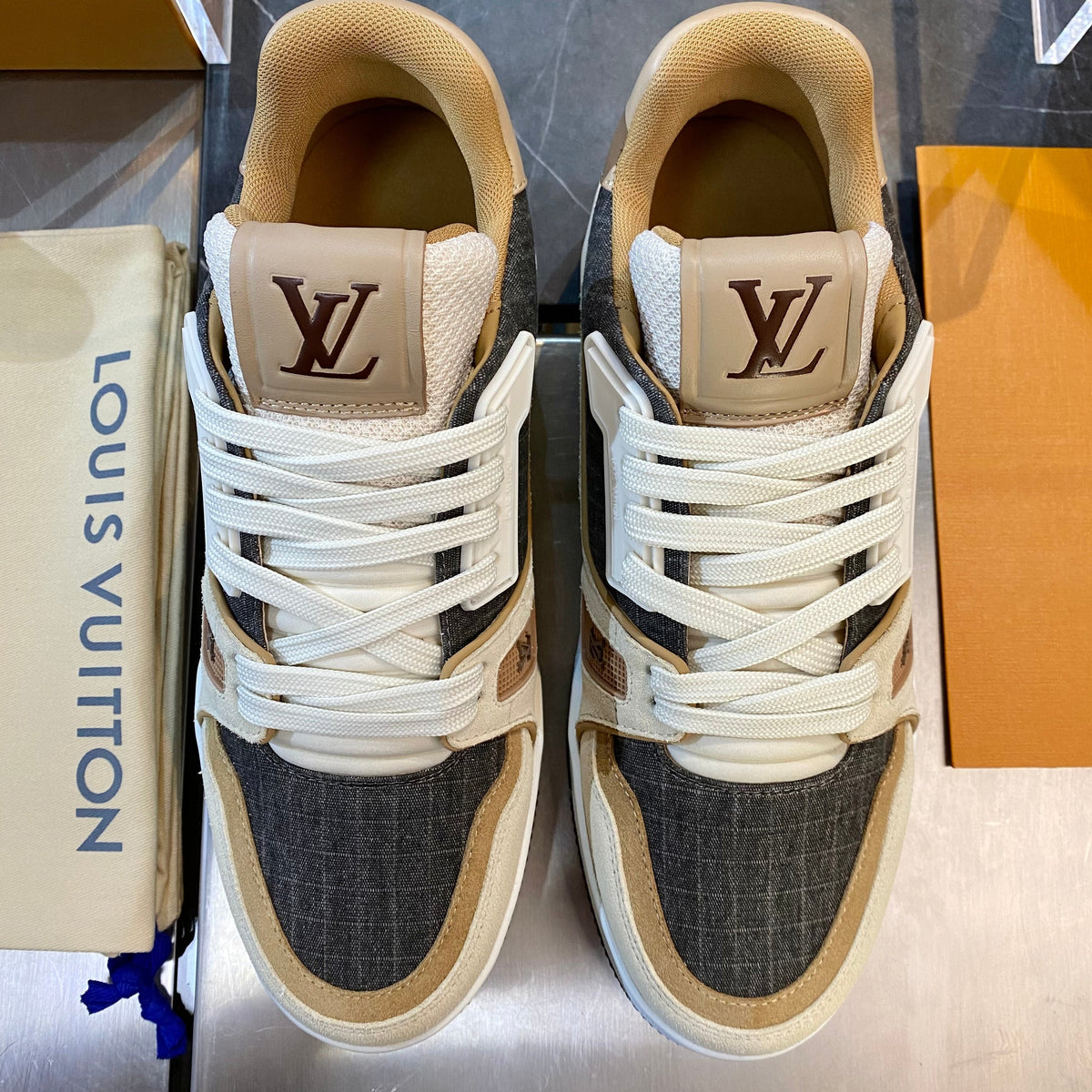 LOU TRAINERS