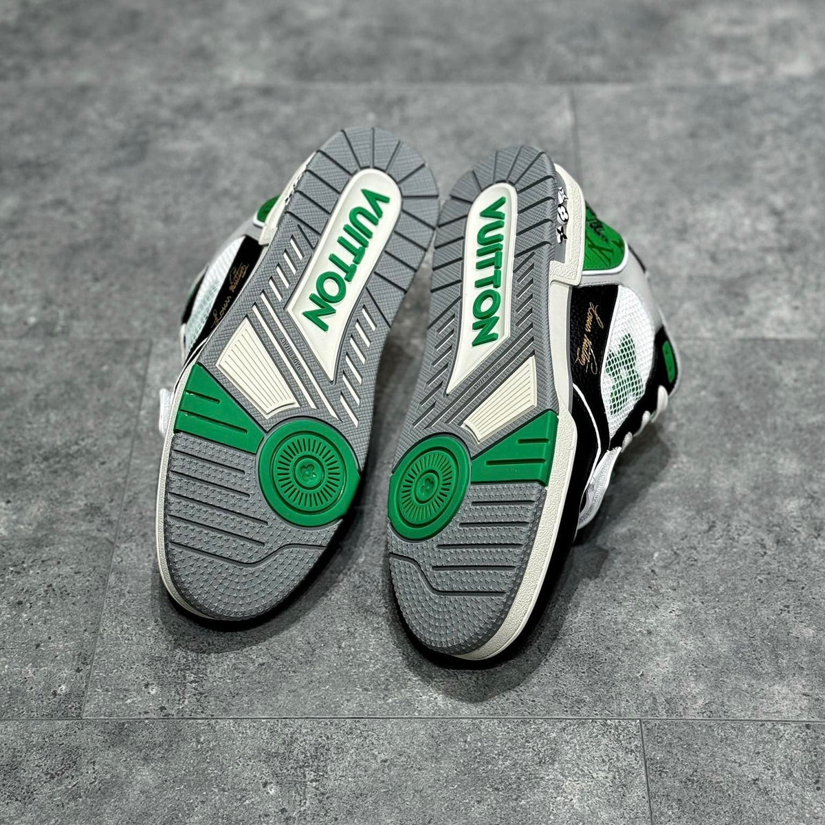 LOU TRAINERS