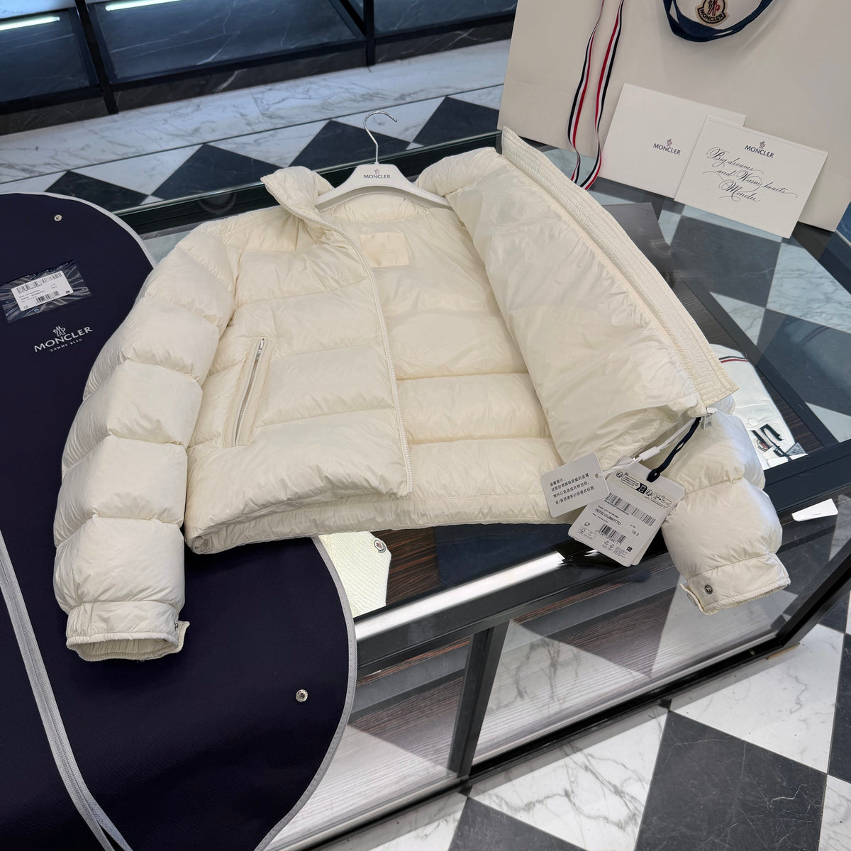 MONC PETRA JACKET