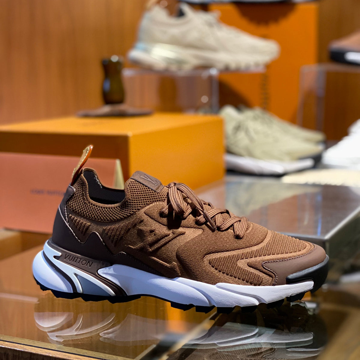 LOU RUNNER TATIC TRAINERS