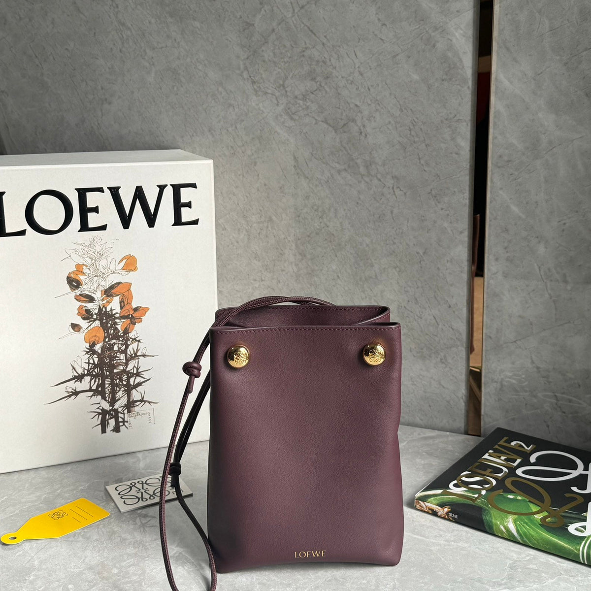 LOEW PEBBLE POUCH