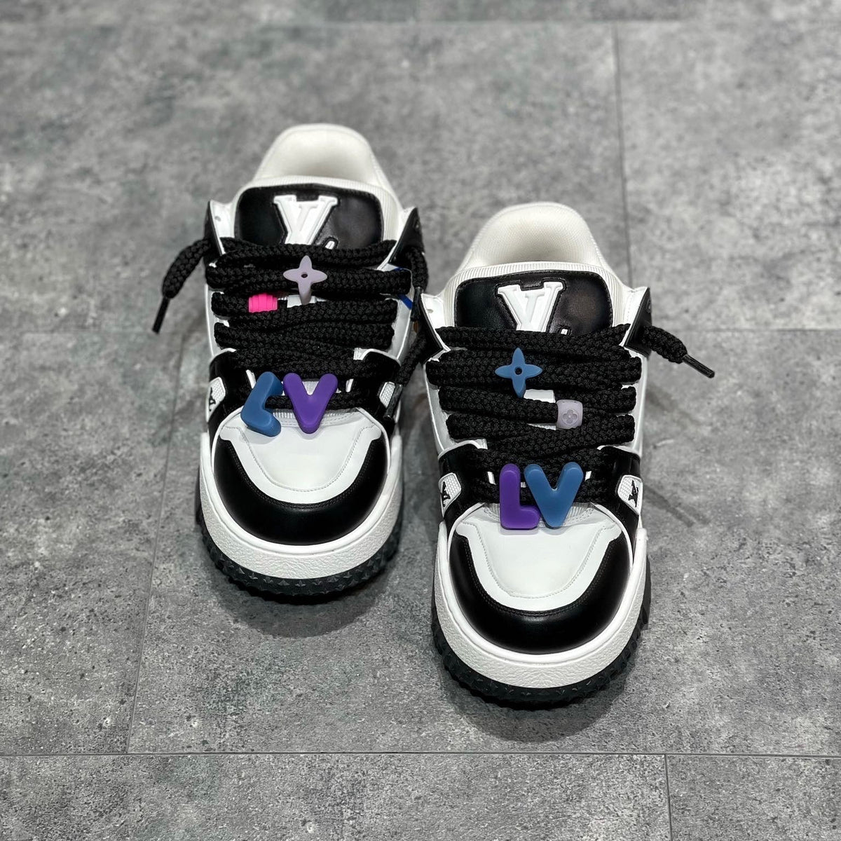 LOU TRAINERS