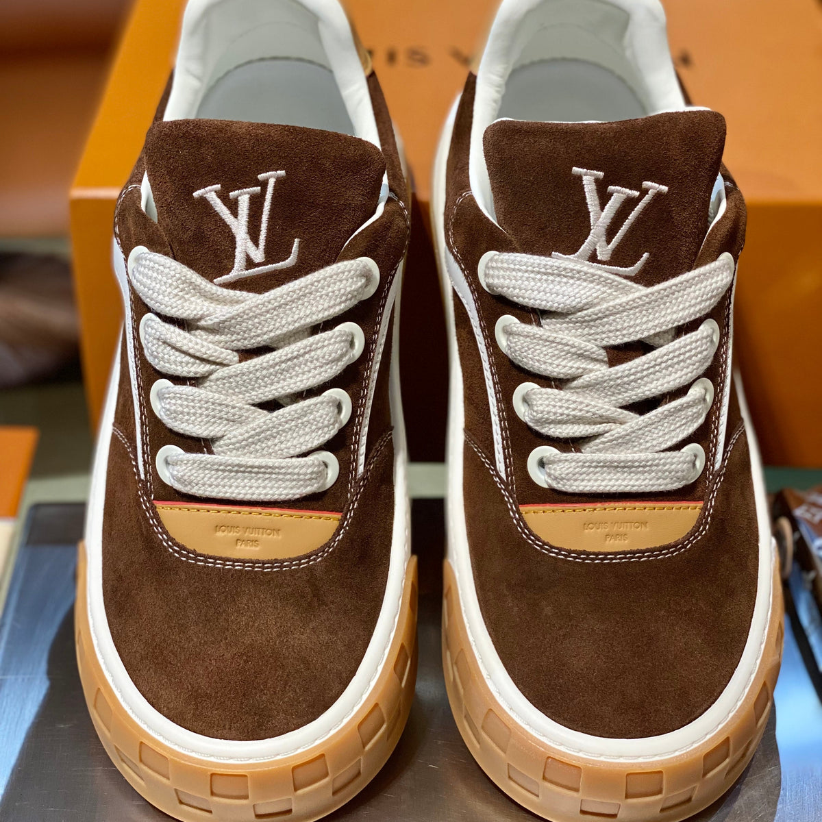 LOU TILTED SNEAKERS
