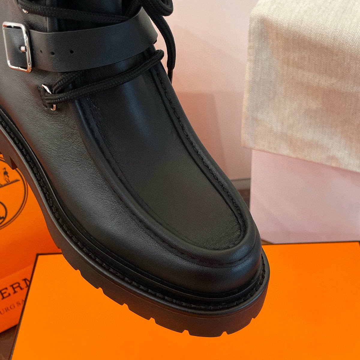 HERM LAND BOOTS