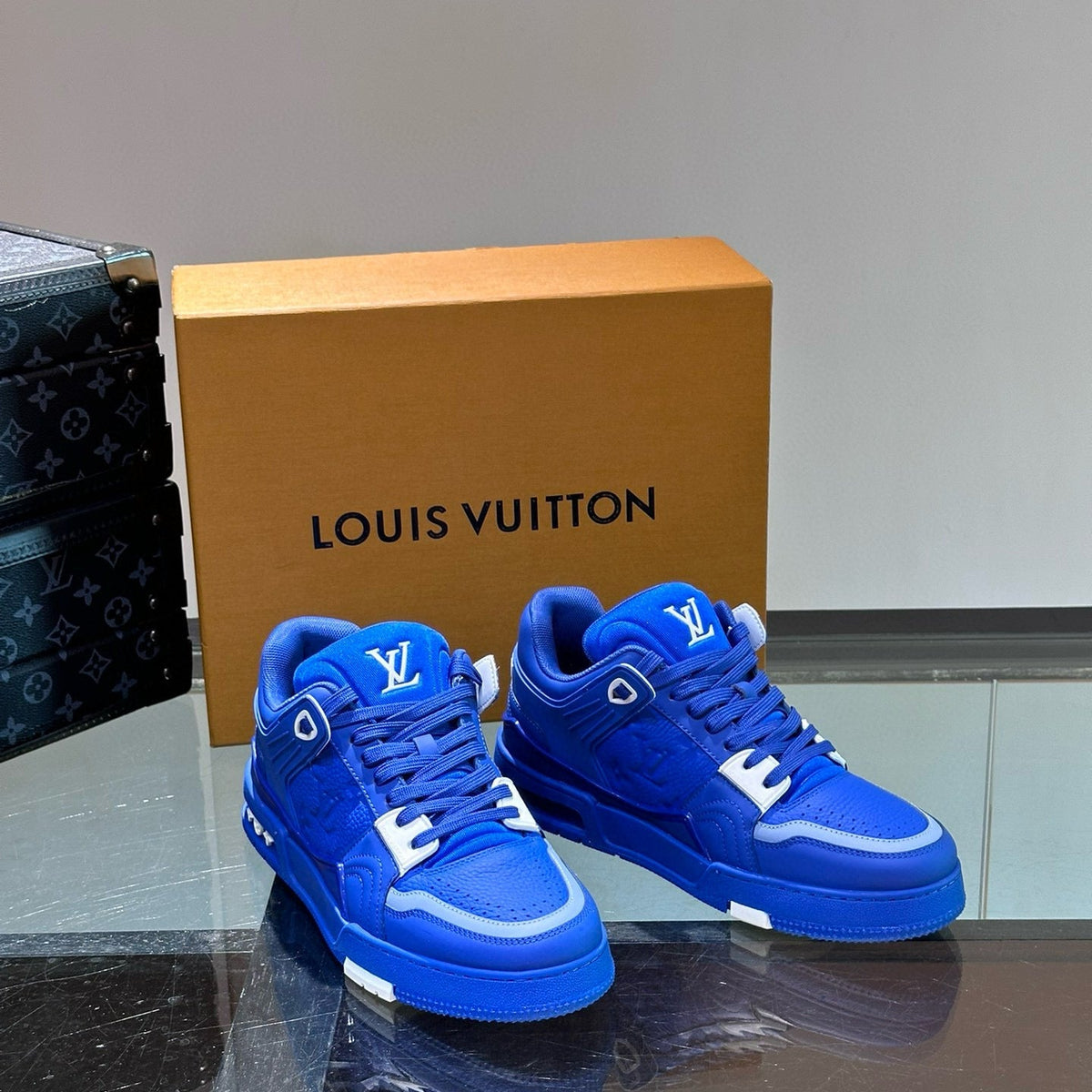 LOU TRAINERS