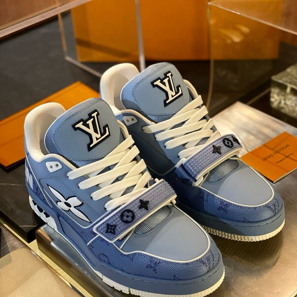 LOU TRAINERS