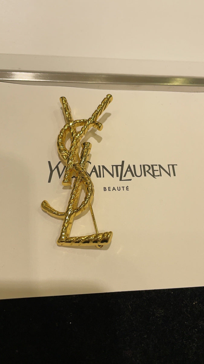SL BROOCHE