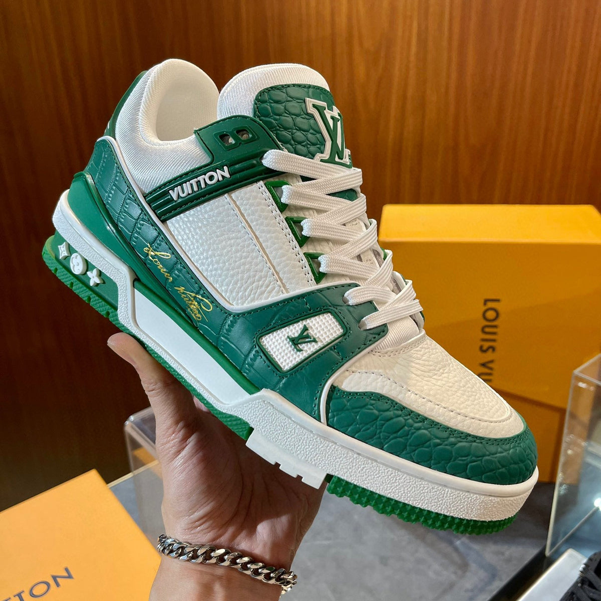 LOU TRAINERS