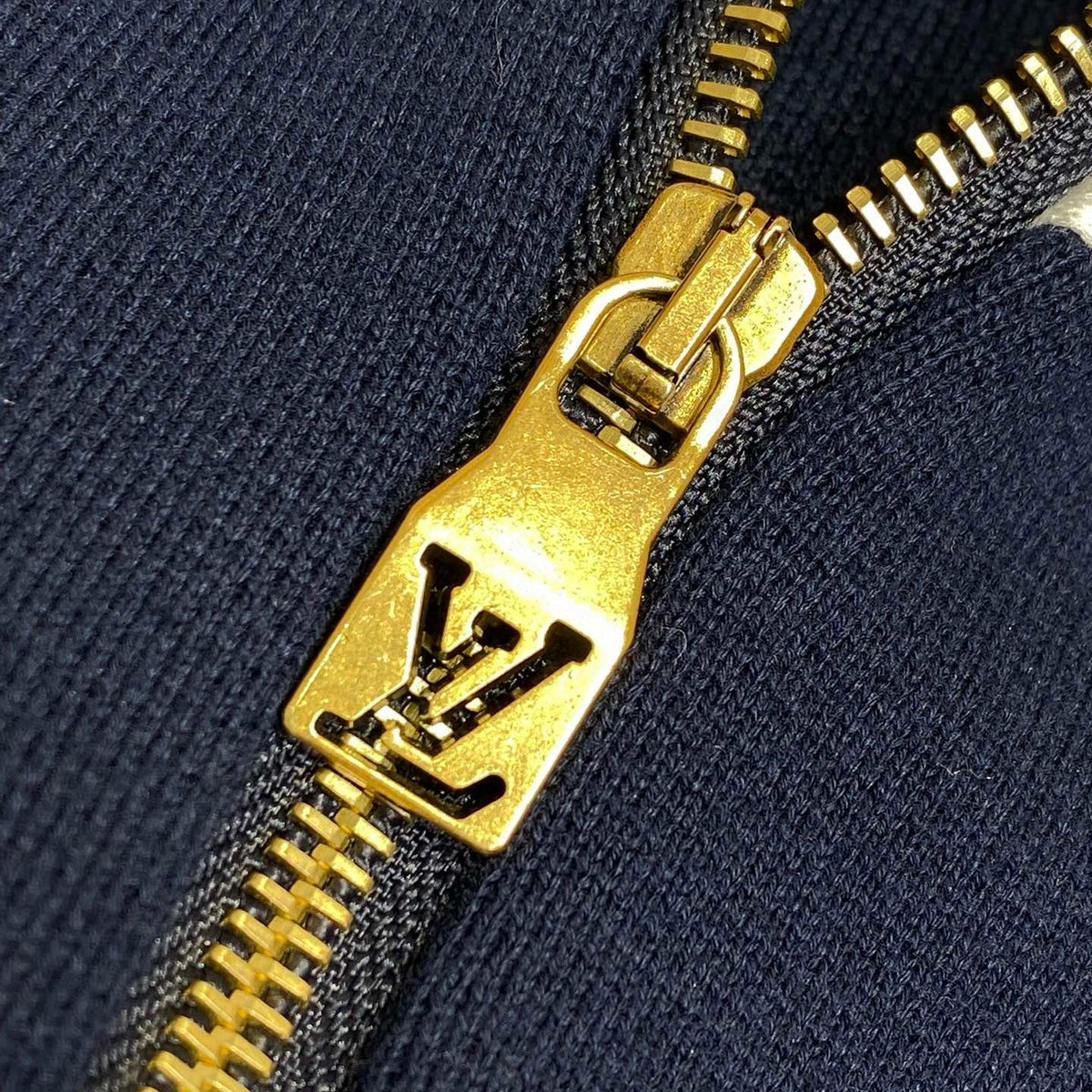 LOU ZIP JUMPER