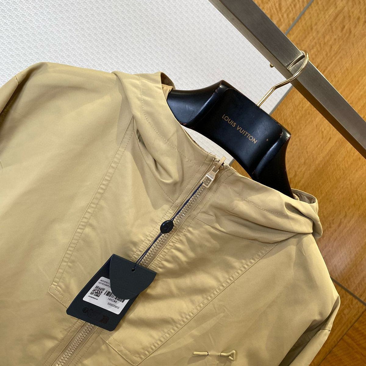 LOU JACKET
