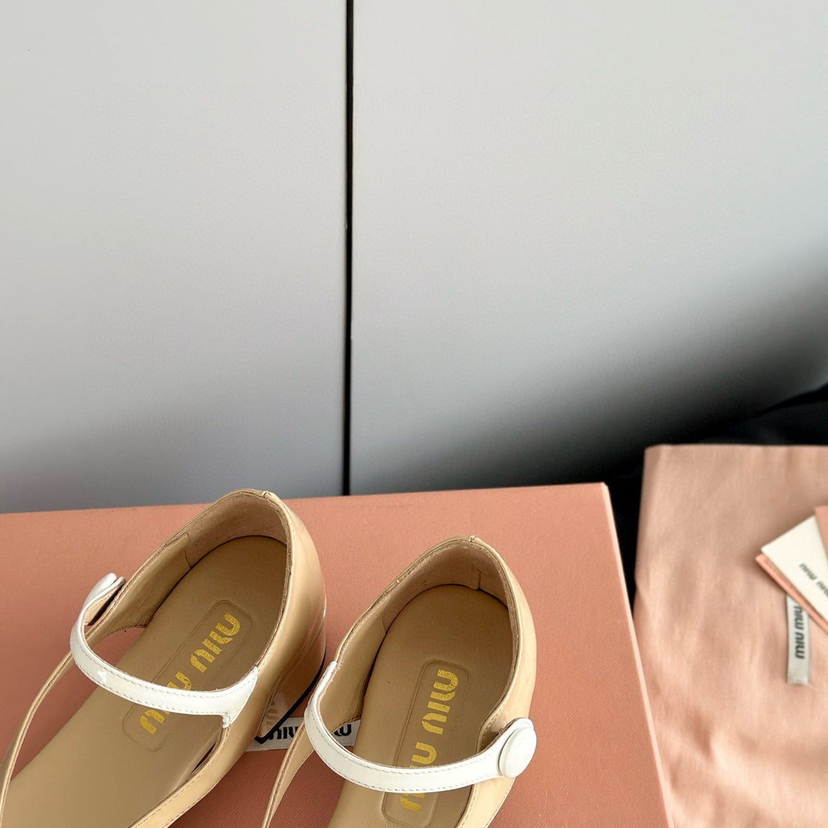 MIU M THONG SANDALS