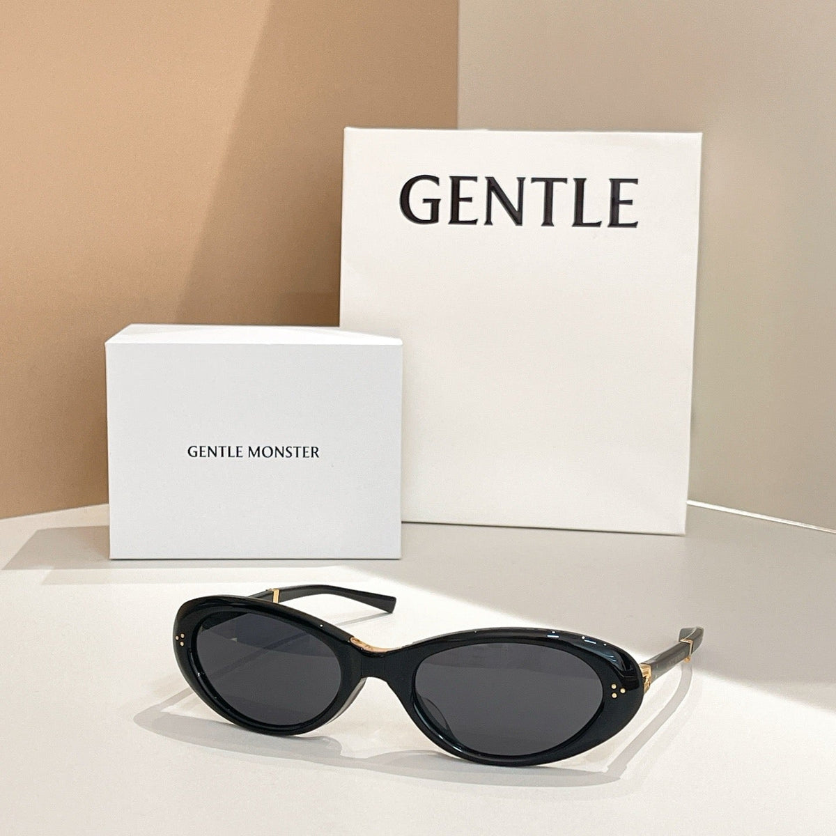 GENTLE M SUNGLASSES
