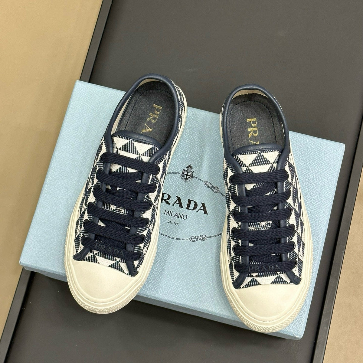 PD SNEAKERS