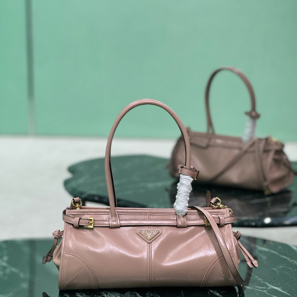 PD MEDIUM LEATHER HANDBAG